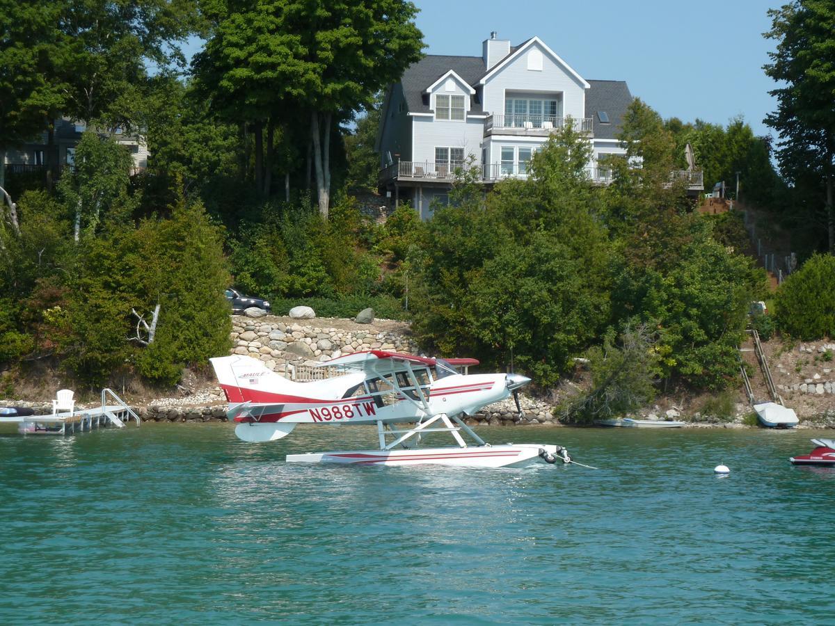 The Torch Lake Bed And Breakfast Central Lake المظهر الخارجي الصورة